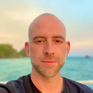 Dr. Gönen Eren